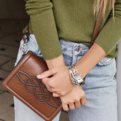 Interlok Hinged Bangle -Cheap Gleamy Adorn Store interlok hinged bangle silver 5 c4644605 c433 4aaf 8bcf 3745366ece26